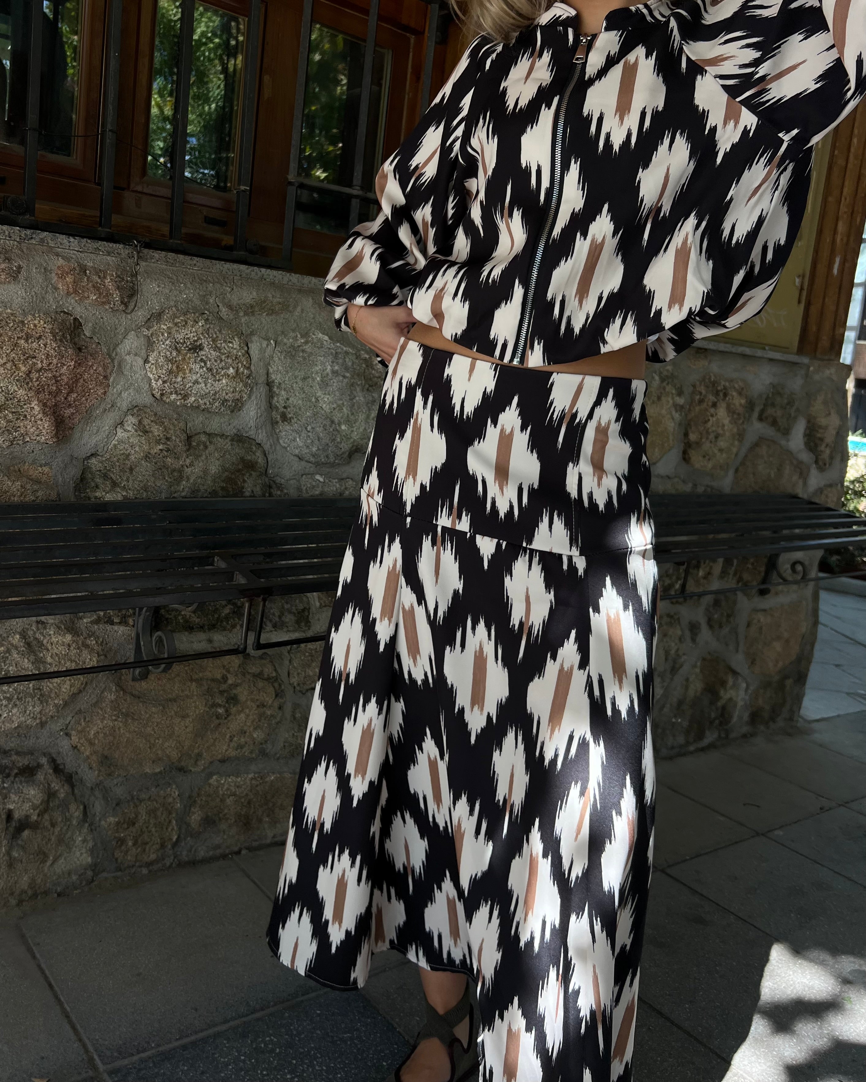 FALDAS ROMBOS NEGRA - ONCE28