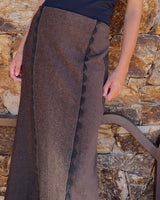 FALDA ONDULINAS MARRÓN