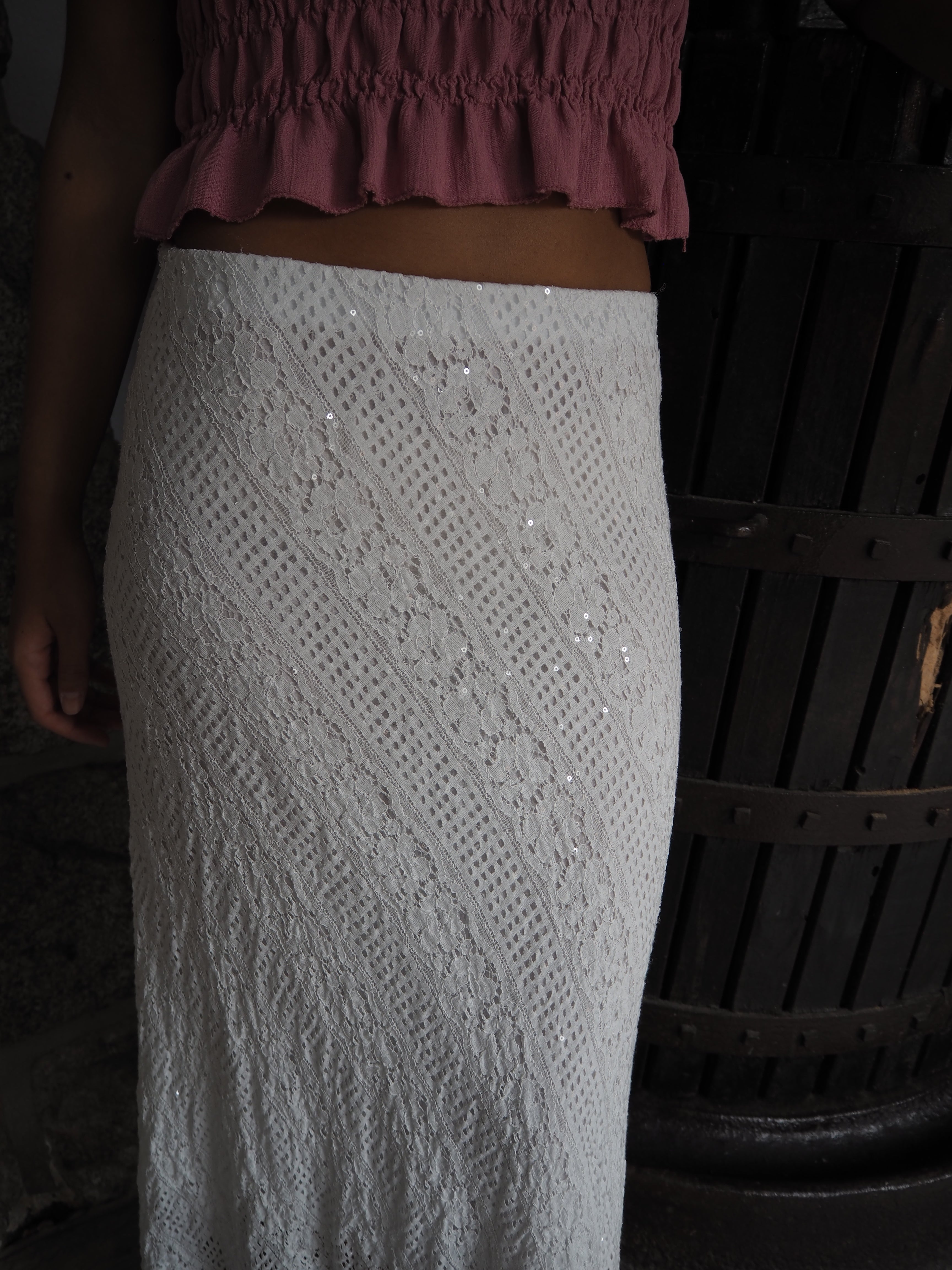 FALDA LENTEJUELA BLANCA