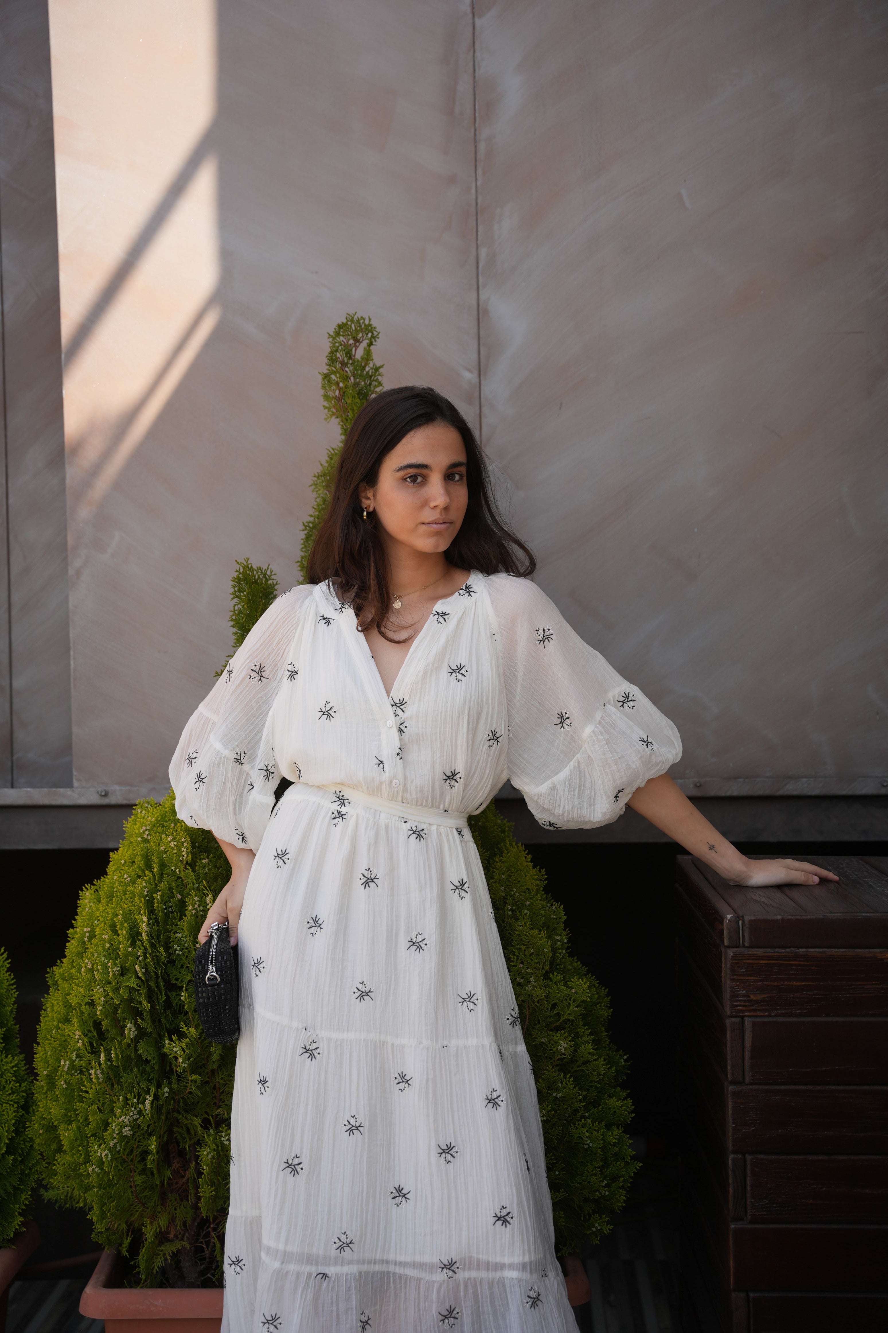 VESTIDO CRUDO FLORES - ONCE28