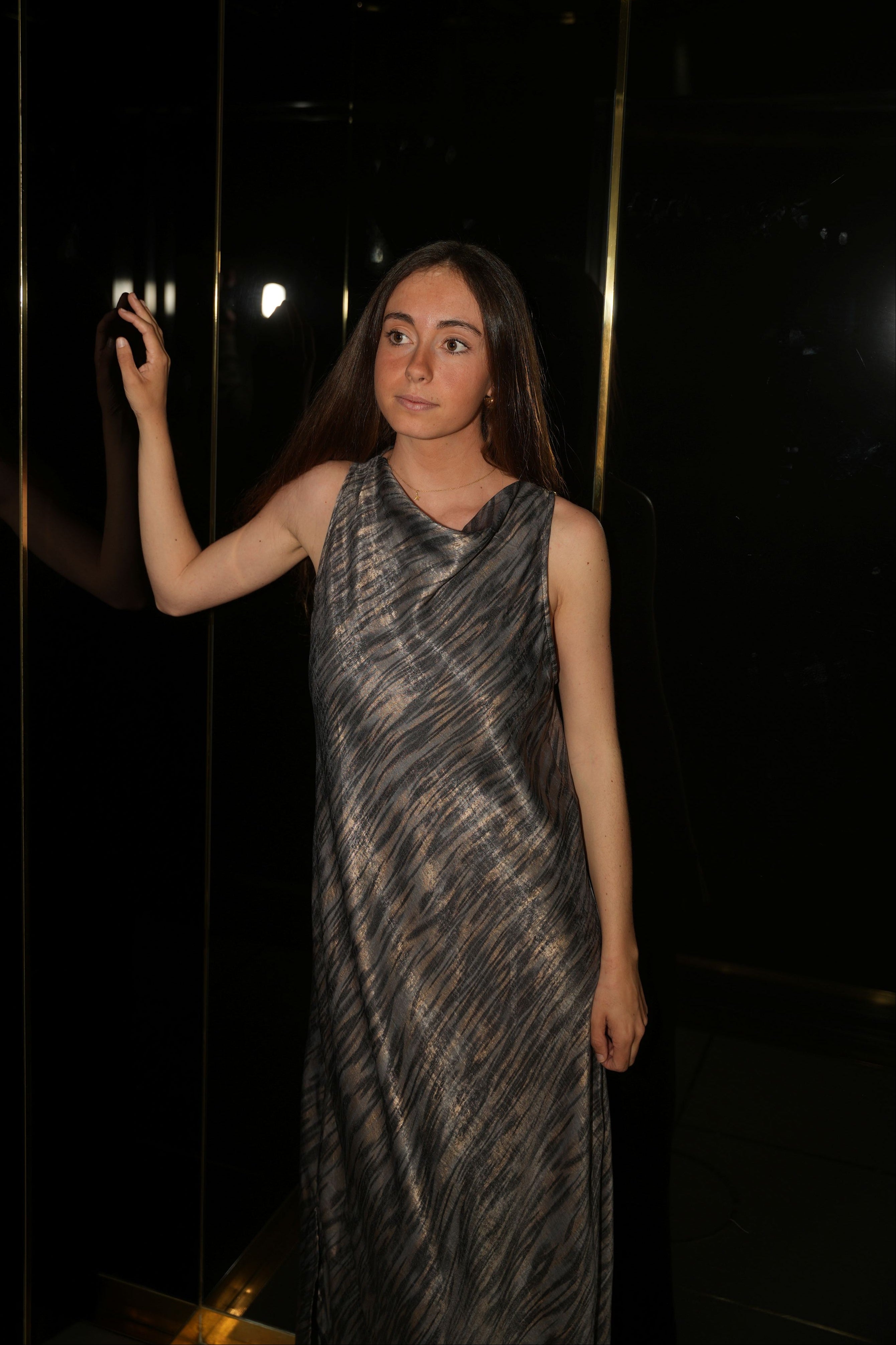 VESTIDO RASO ESTAMPADO GRIS - ONCE28
