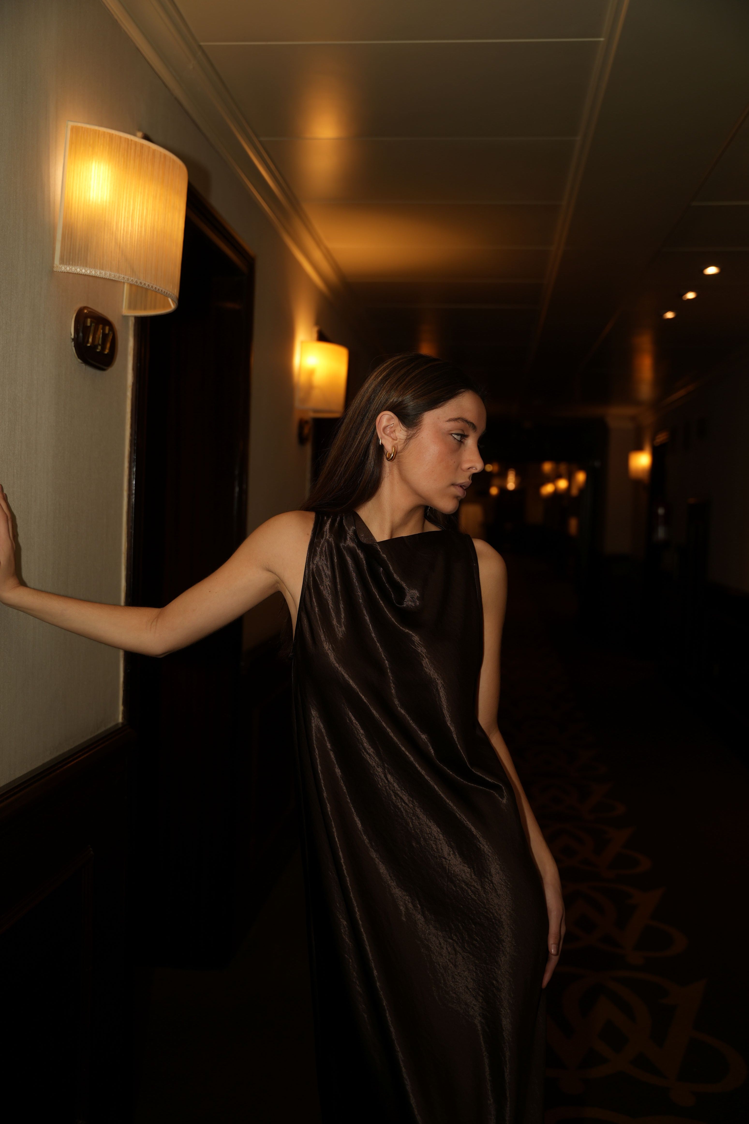 VESTIDO RASO MARRÓN- ONCE28