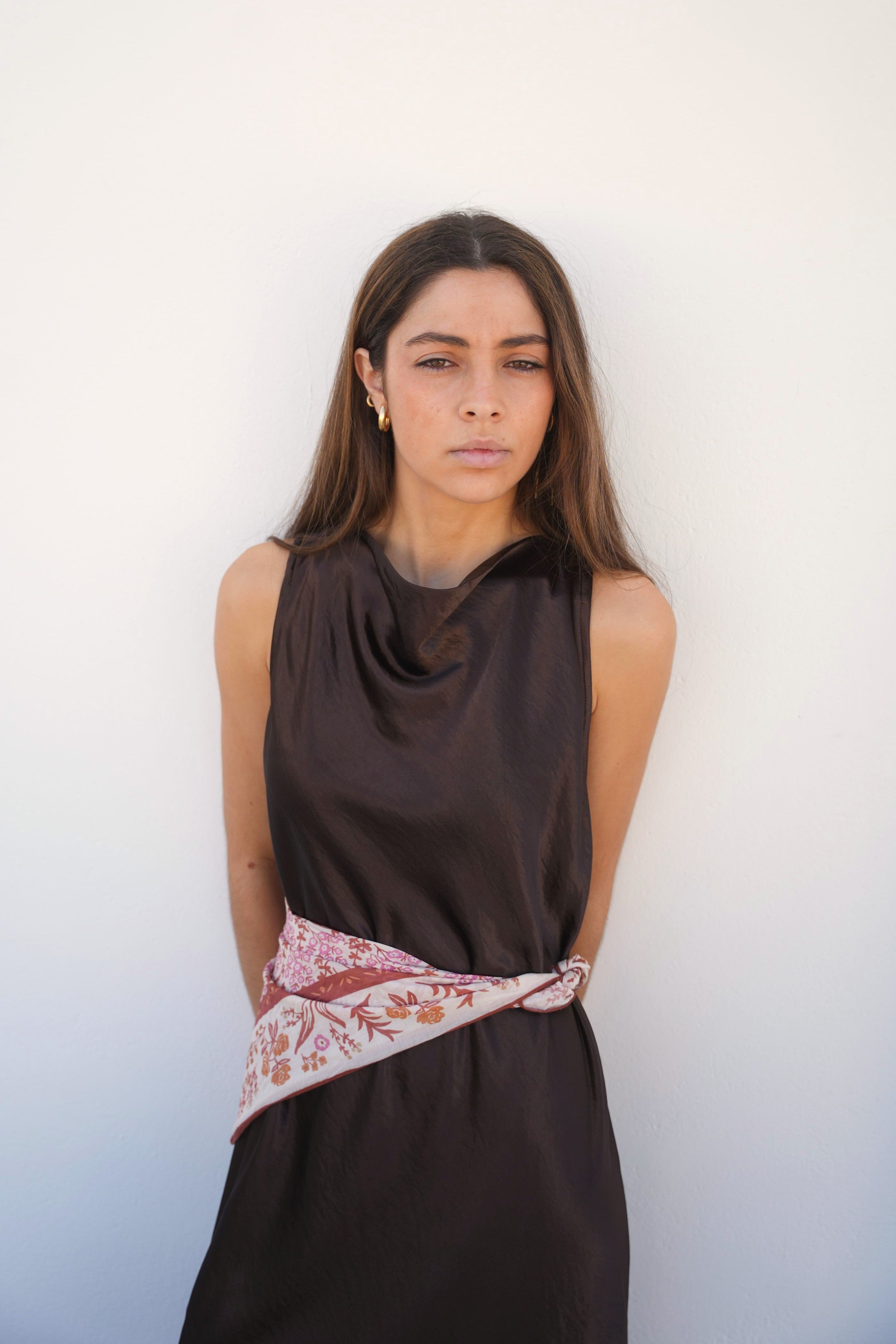VESTIDO RASO MARRÓN- ONCE28