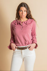 CAMISETA CUELLO ROSA