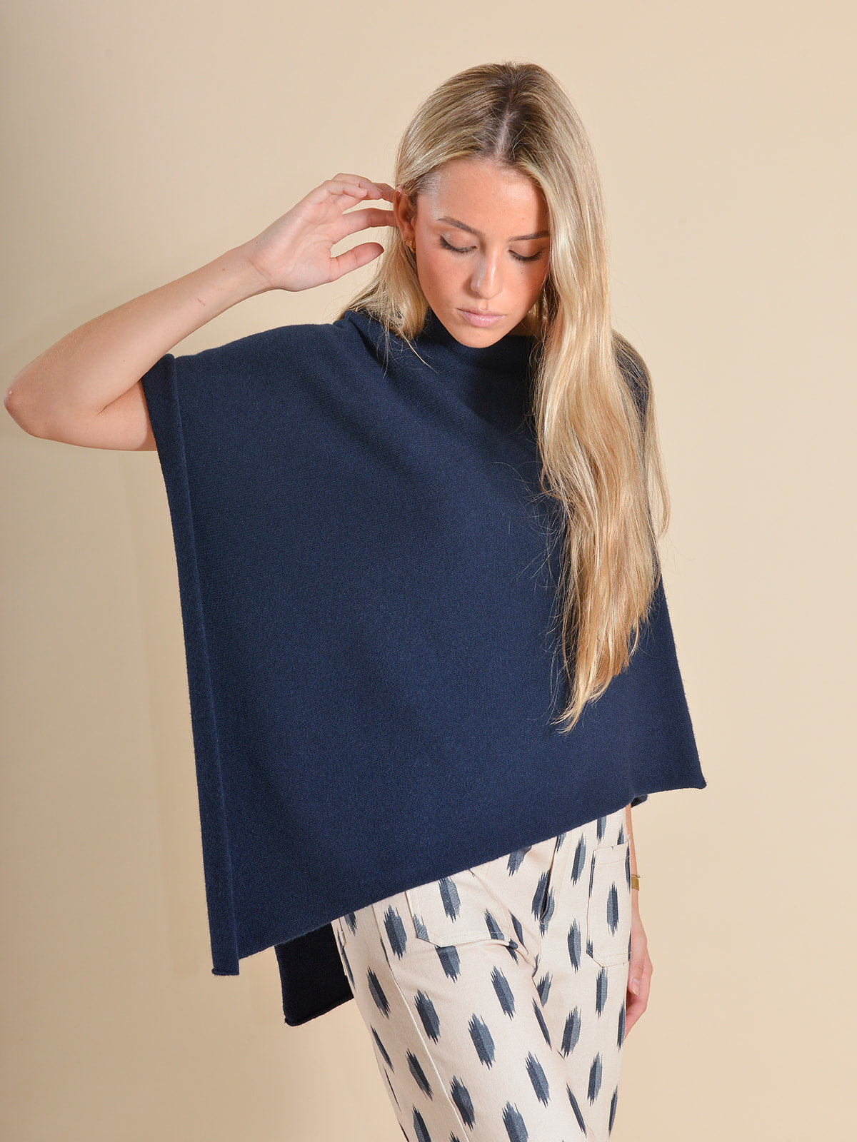 CAPA PUNTO AZUL - ONCE28