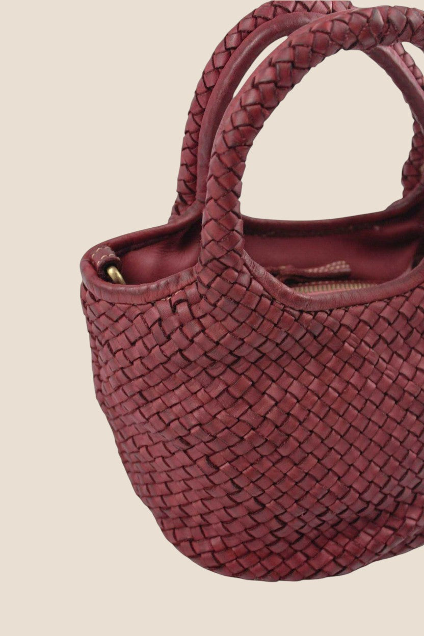 BOLSO TRENZADO PEQUEÑO GRANATE - ONCE28